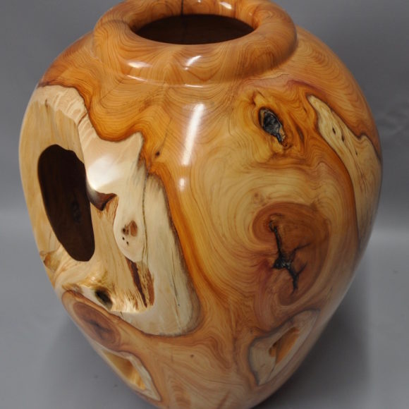Natural Yew Vase Top